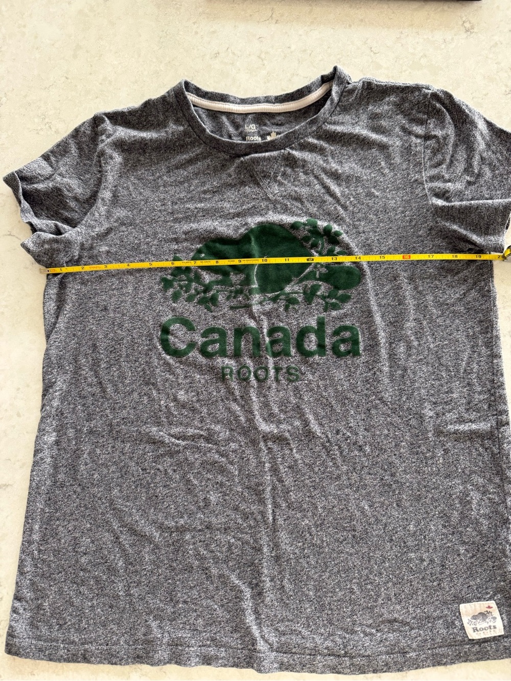 Roots women’s Grey Tee with Green Canada Beaver Logo - Picture 9 of 11